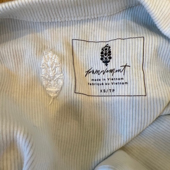 Women's Free People Movement Halter Tank Top Open Back SZ XS - Picture 5 of 5